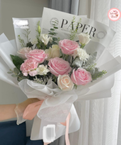 Bó hoa tươi tone hồng pastel