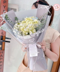 Bó hoa cẩm tú cầu tone xanh xinh xắn