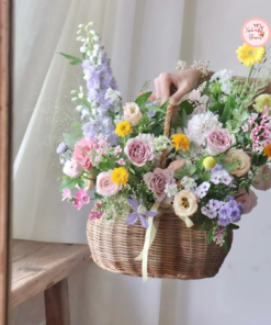 Tổng hợp mẫu giỏ hoa thiết kế tone tím