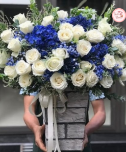 Tổng hợp mẫu giỏ hoa tone xanh dương