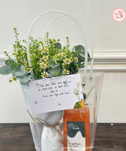 Giỏ hoa cùng đổ uống đi kèm