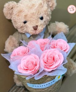 Bó hoa phối gấu bông (hoa sáp 9 lớp)