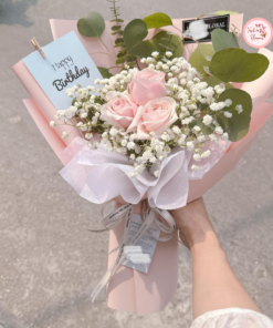 Bó hoa hồng tone hồng xinh xắn