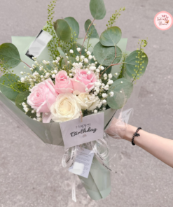 Bó hoa hồng tone hồng xinh xắn