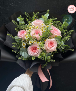 Bó hoa hồng tone hồng xinh xắn