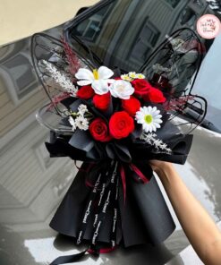 Bó hoa cánh bướm phối hoa xinh đẹp tuyệt vời