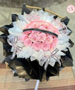 Bó hoa sáp Ecuador phối nơ kèm đèn nháy